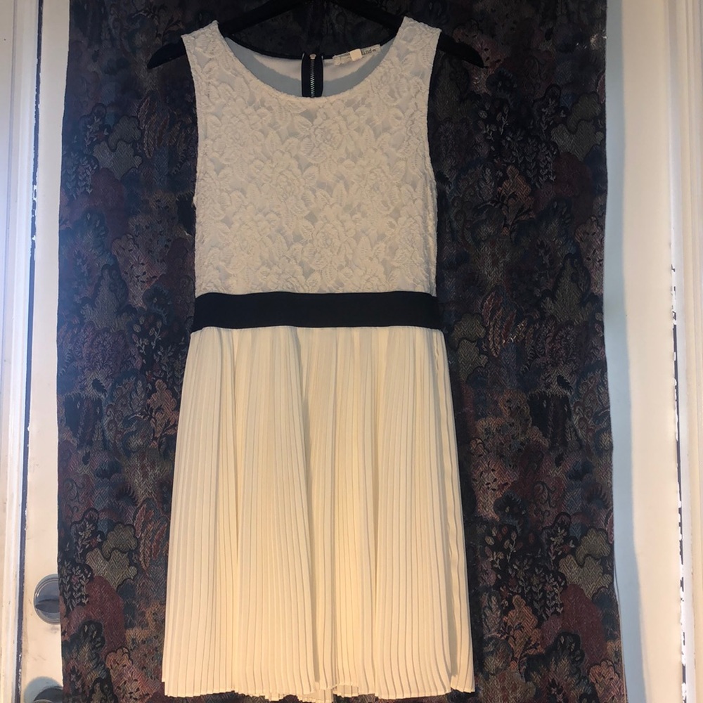 Rewind laced floral dress